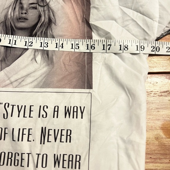 Zara, Graphic Long Sleeve Shirt W/Quote, Lightweight,Vacation Perfect, Size S - Picture 11 of 11